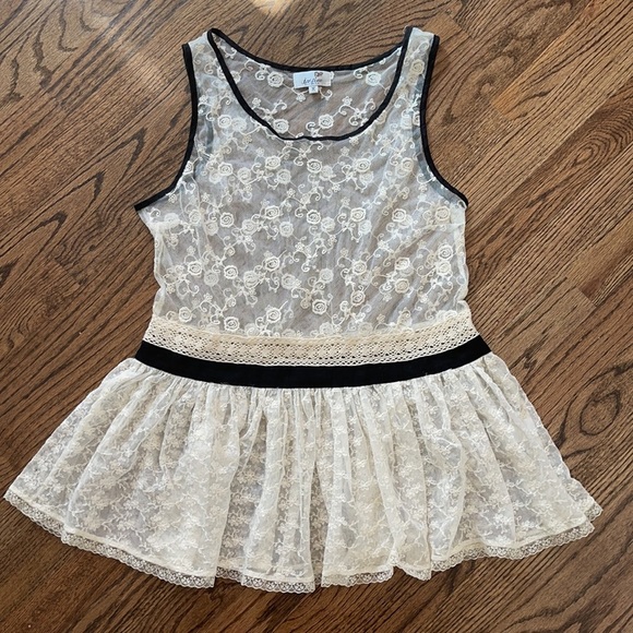 Ivory & Black Crochet & Lace Ruffle Peplum Blouse - Picture 4 of 11